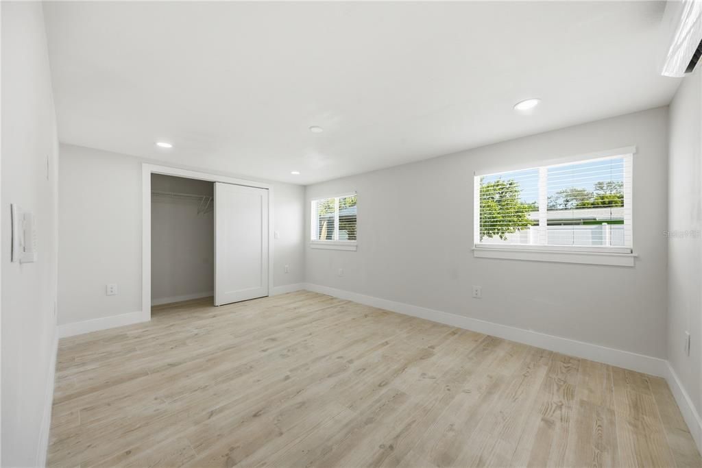 For Rent: $3,700 (4 beds, 2 baths, 1703 Square Feet)