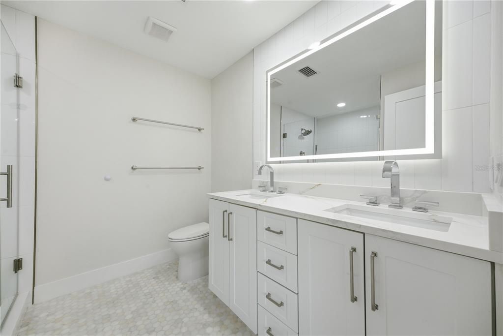 For Rent: $3,700 (4 beds, 2 baths, 1703 Square Feet)