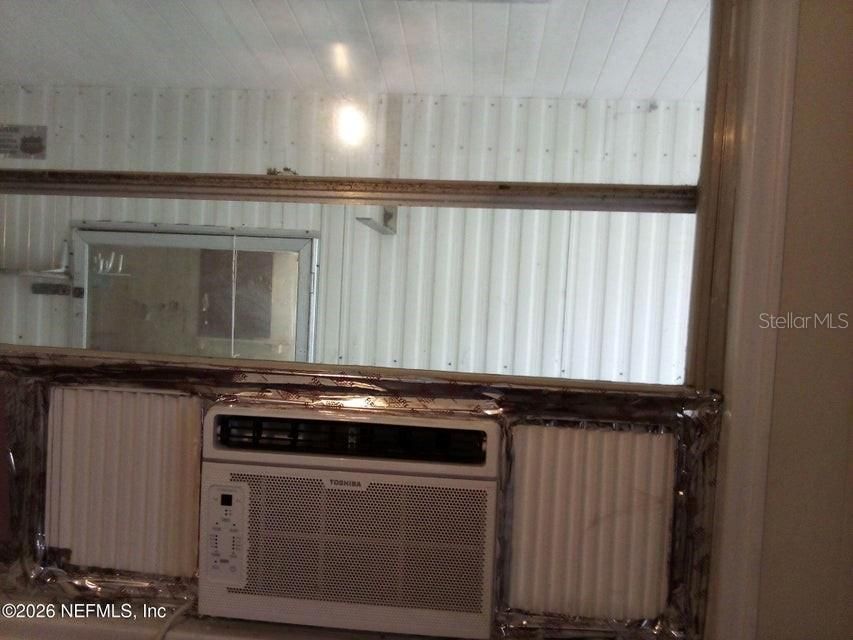 For Sale: $82,500 (2 beds, 2 baths, 1056 Square Feet)