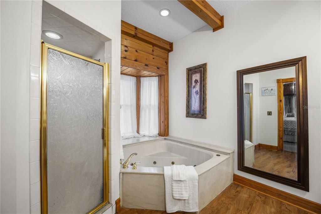 For Sale: $789,990 (3 beds, 2 baths, 2435 Square Feet)