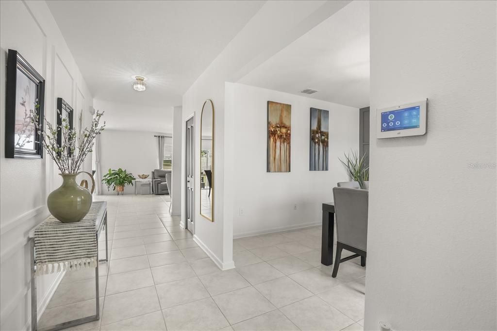 Activo con contrato: $375,000 (4 camas, 2 baños, 2600 Pies cuadrados)