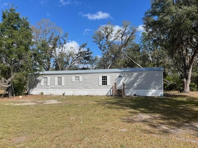 For Sale: $189,000 (2 beds, 2 baths, 924 Square Feet)
