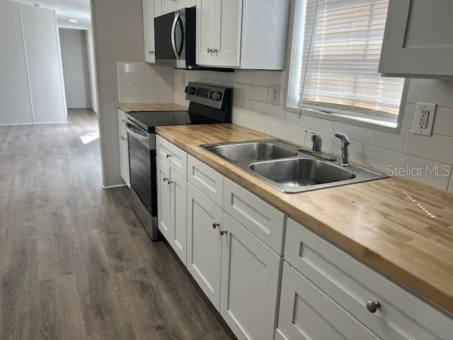 For Sale: $189,000 (2 beds, 2 baths, 924 Square Feet)