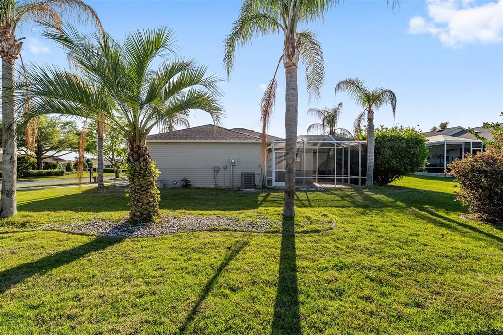 Active With Contract: $289,000 (2 beds, 2 baths, 1388 Square Feet)