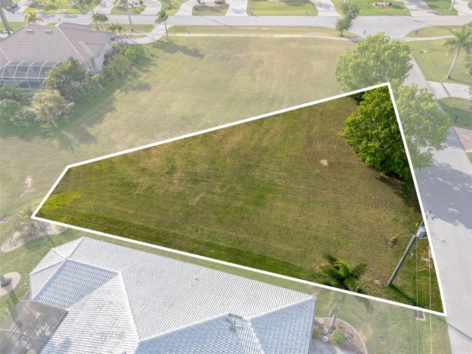 待售: $113,000 (0.24 acres)