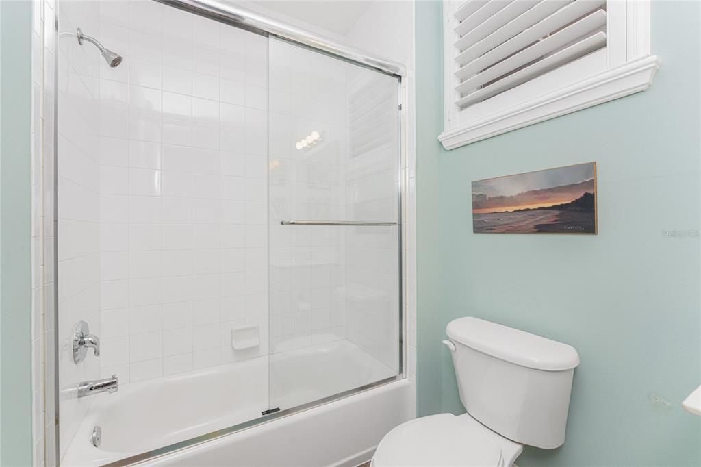 For Rent: $2,500 (2 beds, 2 baths, 1688 Square Feet)