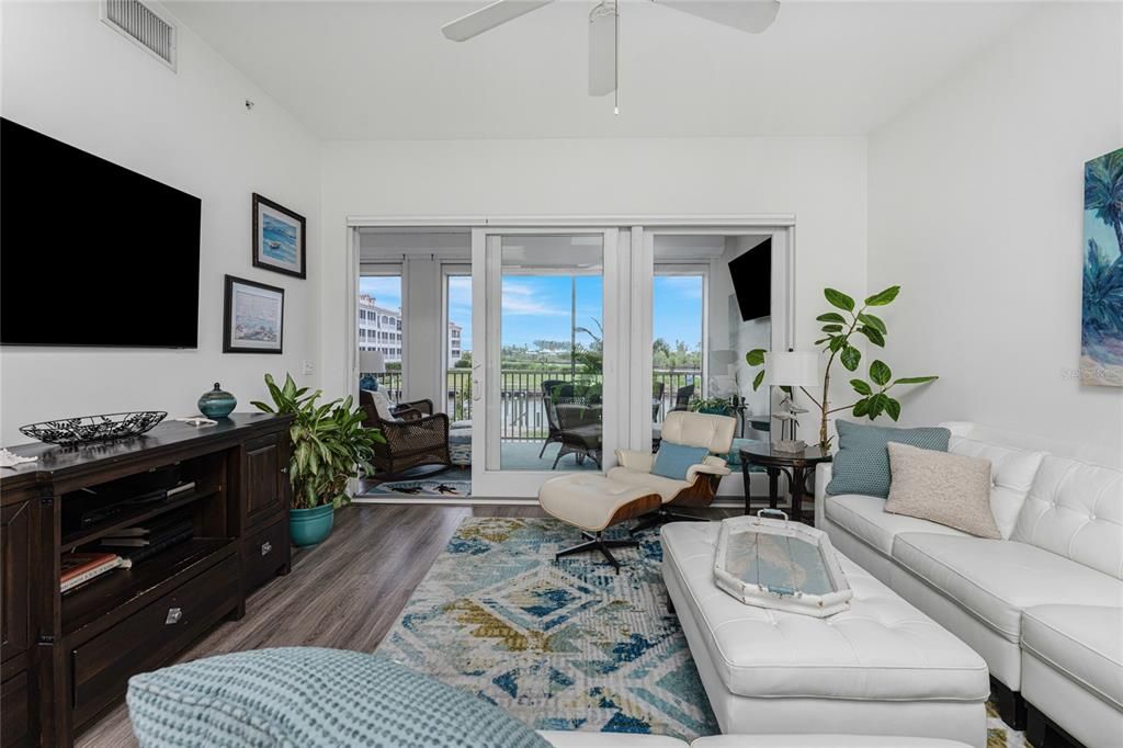 For Rent: $2,500 (2 beds, 2 baths, 1688 Square Feet)