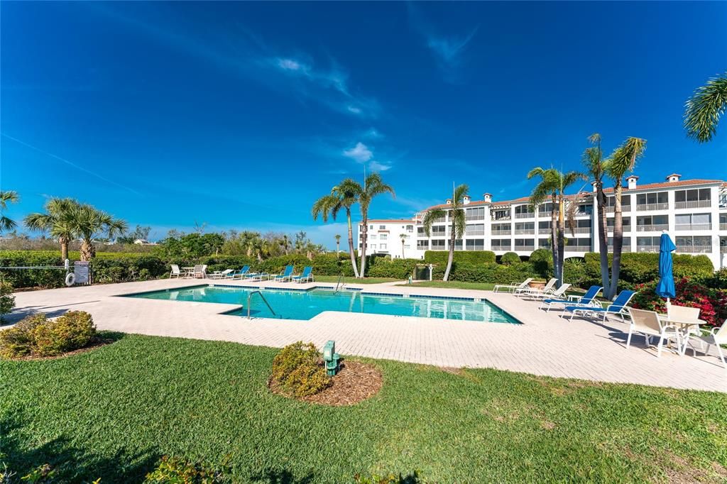 For Rent: $2,500 (2 beds, 2 baths, 1688 Square Feet)