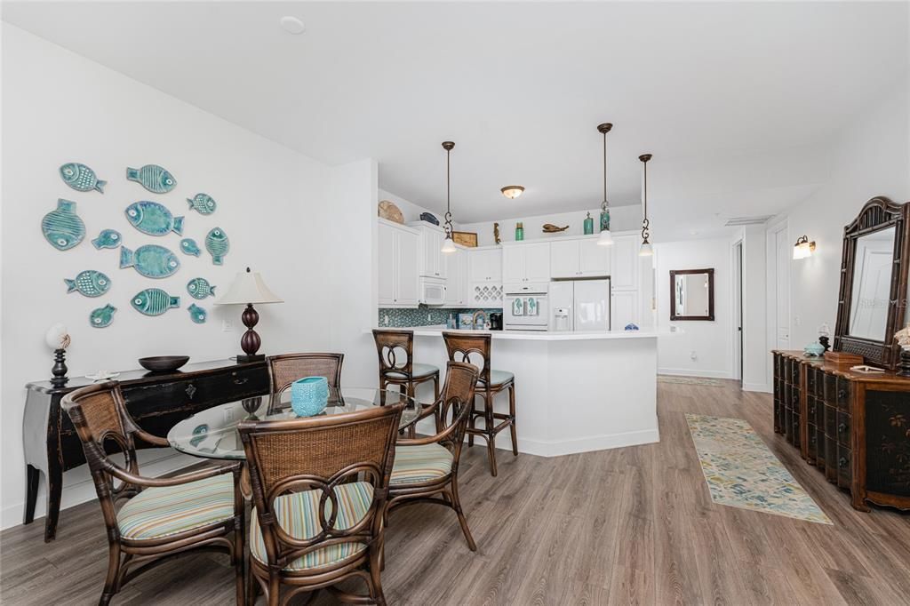 For Rent: $2,500 (2 beds, 2 baths, 1688 Square Feet)