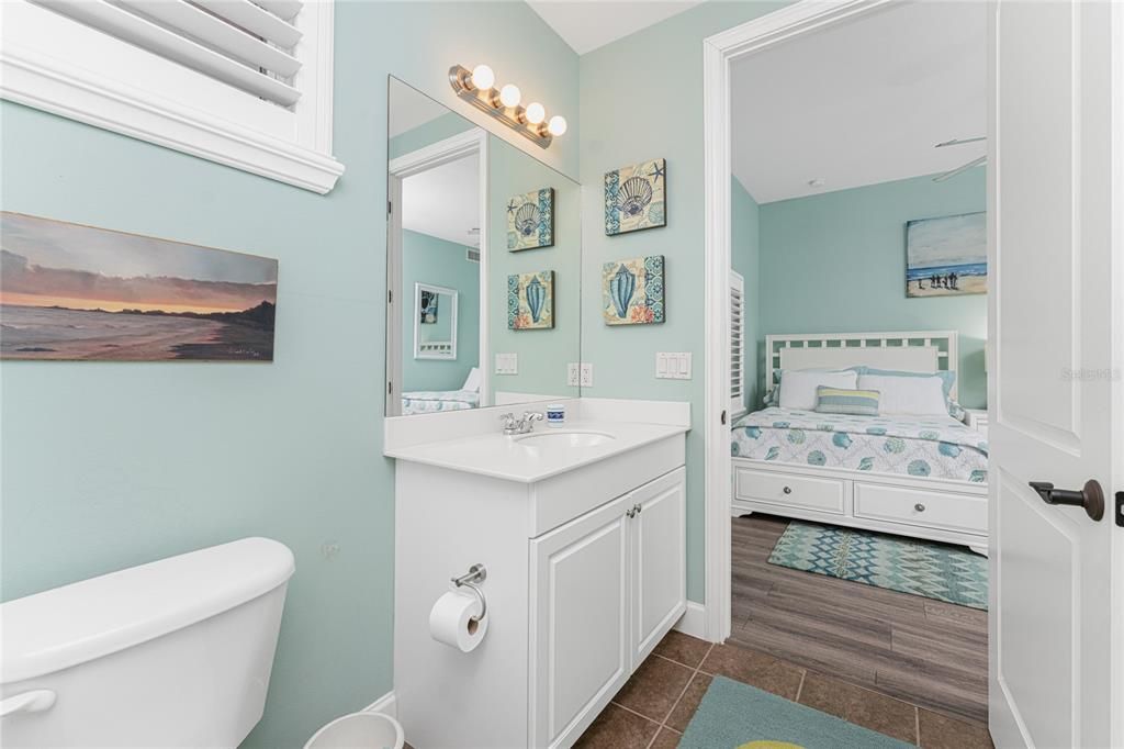 For Rent: $2,500 (2 beds, 2 baths, 1688 Square Feet)