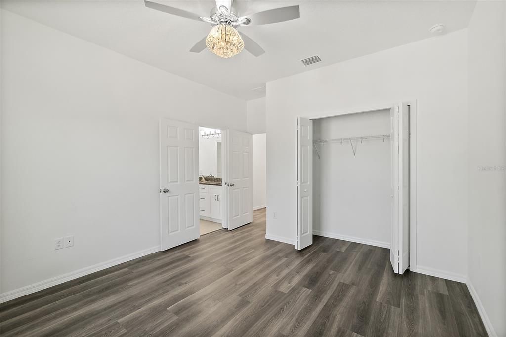 For Sale: $1,225,000 (5 beds, 3 baths, 2802 Square Feet)