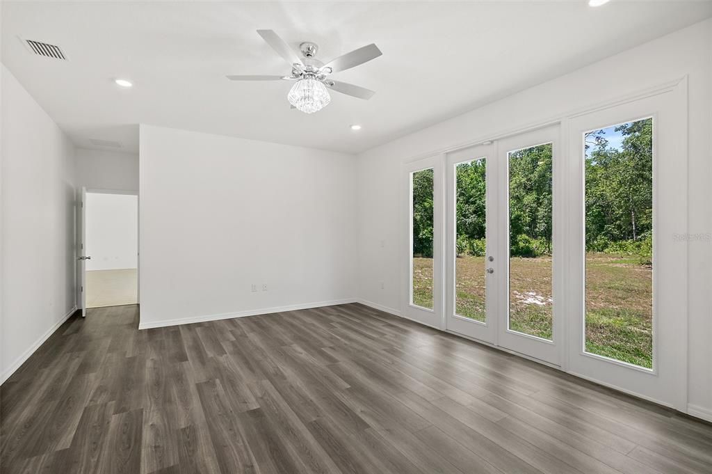 For Sale: $1,225,000 (5 beds, 3 baths, 2802 Square Feet)