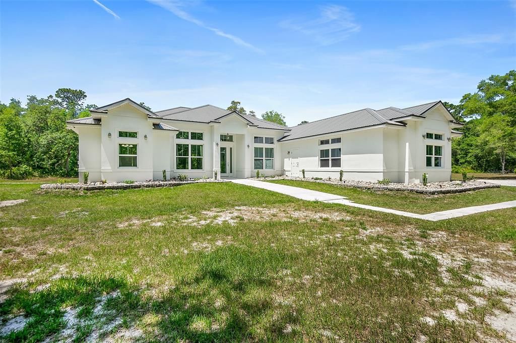 For Sale: $1,225,000 (5 beds, 3 baths, 2802 Square Feet)