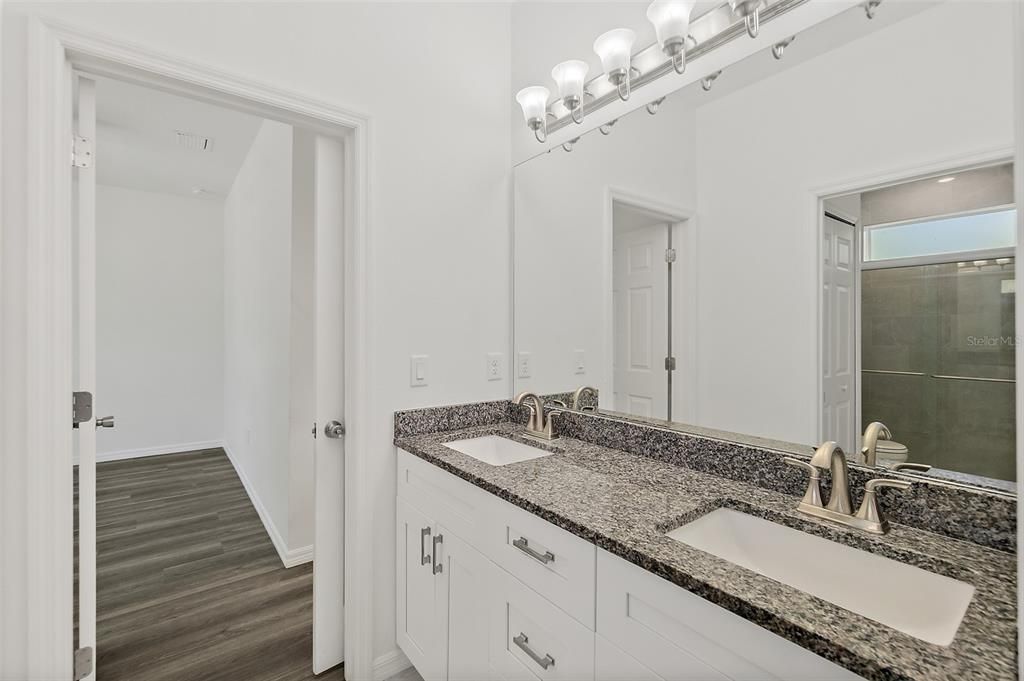 For Sale: $1,225,000 (5 beds, 3 baths, 2802 Square Feet)