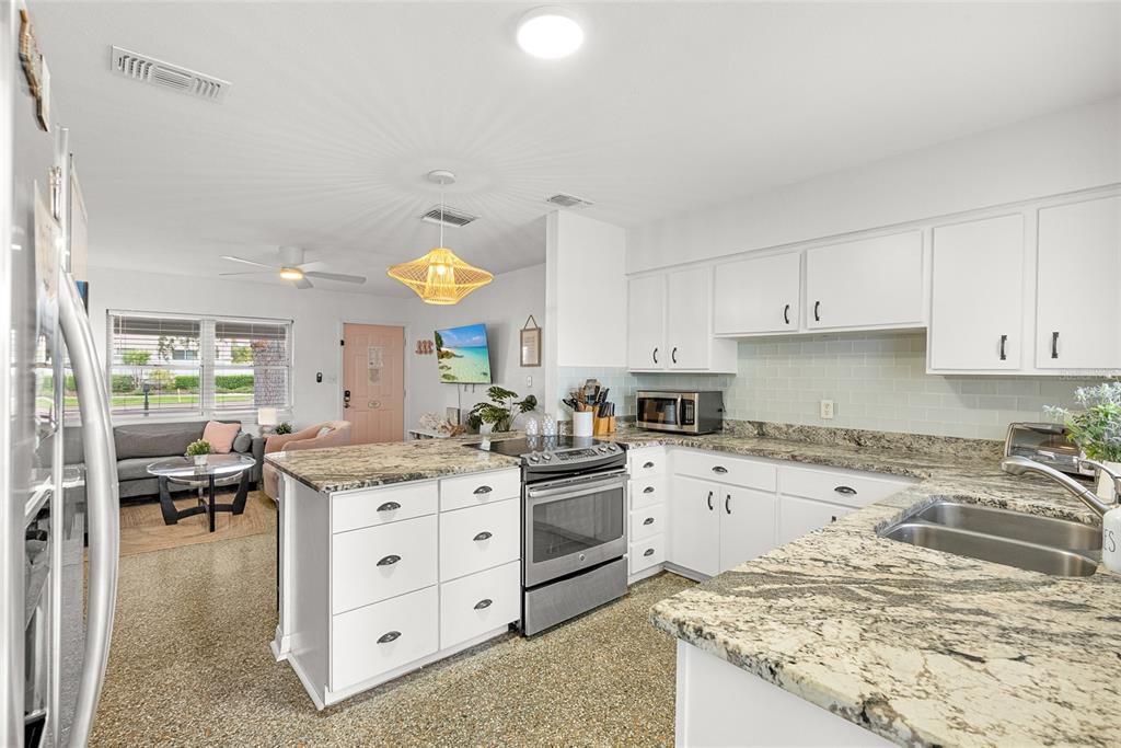 For Rent: $3,600 (4 beds, 2 baths, 1410 Square Feet)