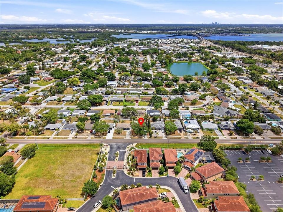 For Rent: $3,600 (4 beds, 2 baths, 1410 Square Feet)