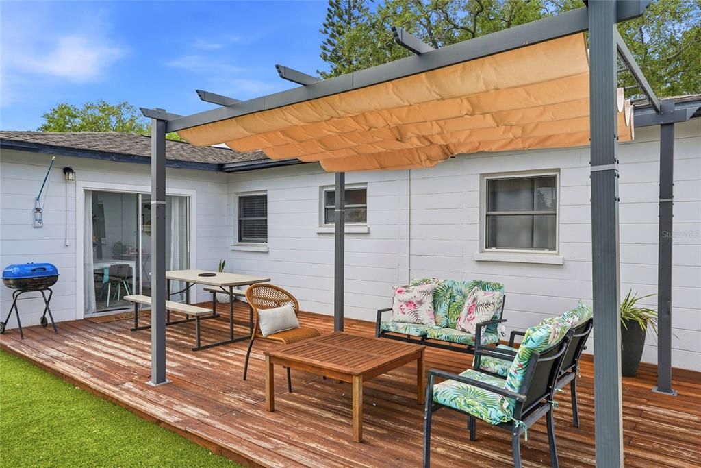 For Rent: $3,600 (4 beds, 2 baths, 1410 Square Feet)