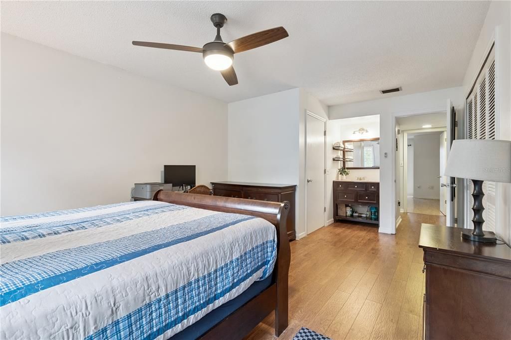 En Venta: $207,000 (2 camas, 2 baños, 1335 Pies cuadrados)