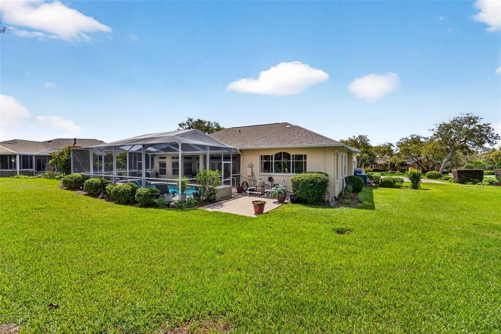 Activo con contrato: $569,999 (3 camas, 2 baños, 2449 Pies cuadrados)