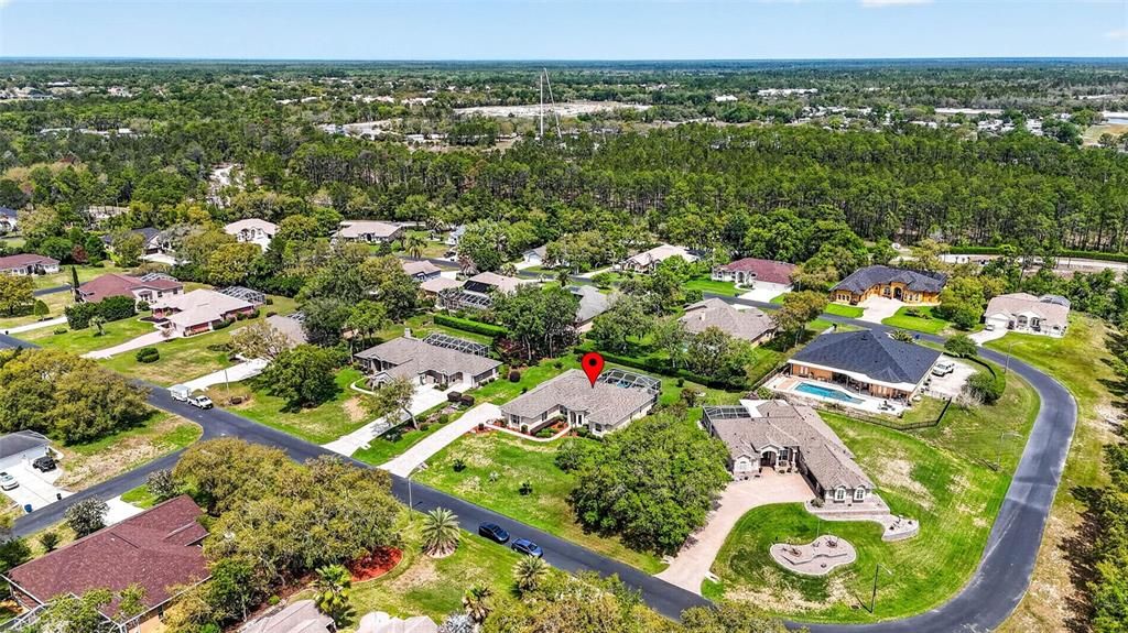 Activo con contrato: $569,999 (3 camas, 2 baños, 2449 Pies cuadrados)