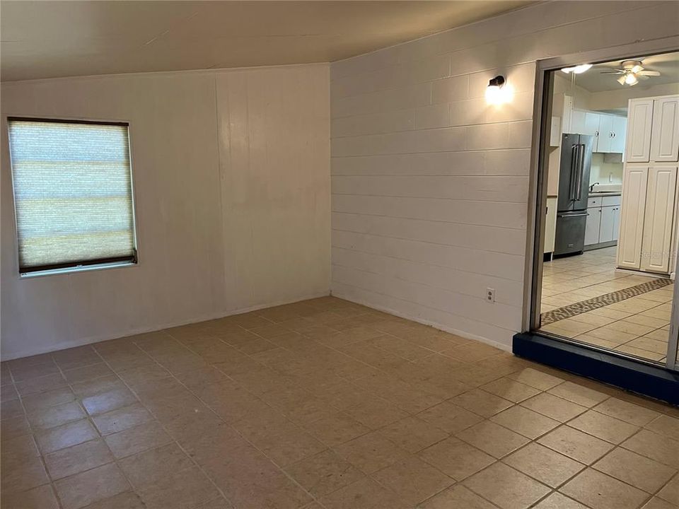 Active With Contract: $249,000 (3 beds, 1 baths, 1083 Square Feet)