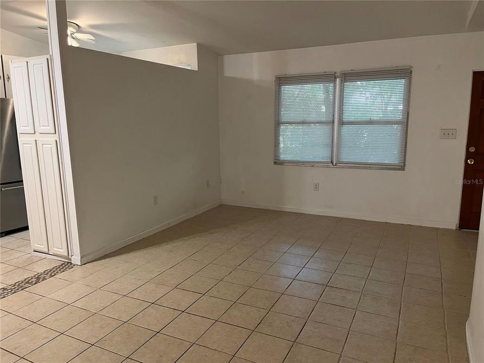 Active With Contract: $249,000 (3 beds, 1 baths, 1083 Square Feet)