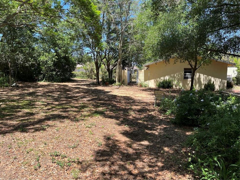 Active With Contract: $249,000 (3 beds, 1 baths, 1083 Square Feet)