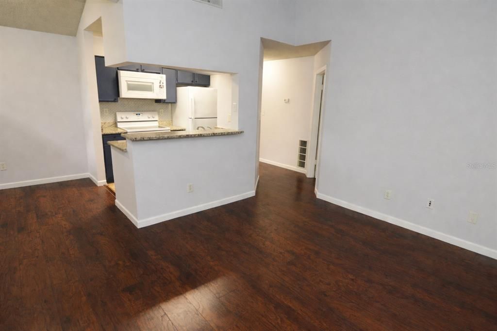 Activo con contrato: $1,285 (1 camas, 1 baños, 625 Pies cuadrados)