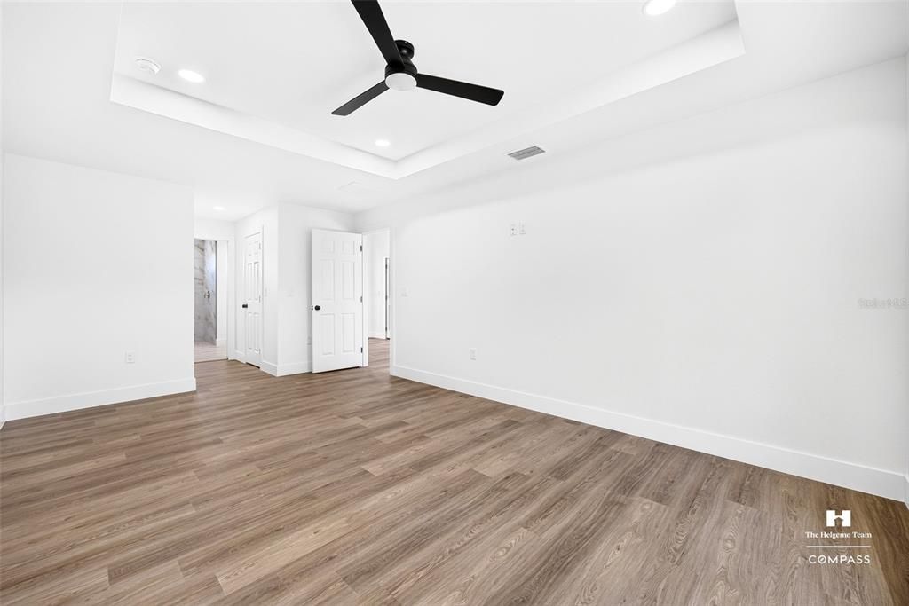 For Sale: $415,000 (4 beds, 2 baths, 1915 Square Feet)