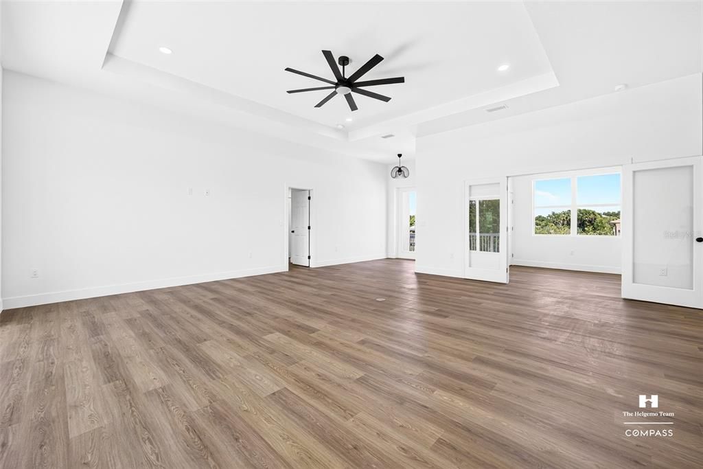 For Sale: $415,000 (4 beds, 2 baths, 1915 Square Feet)