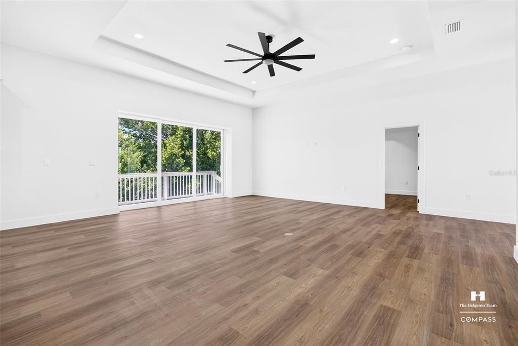 For Sale: $415,000 (4 beds, 2 baths, 1915 Square Feet)