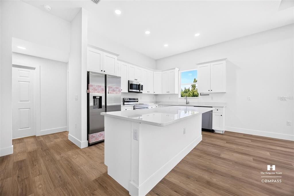 For Sale: $415,000 (4 beds, 2 baths, 1915 Square Feet)