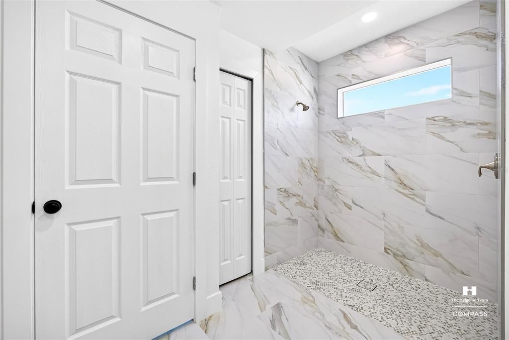 For Sale: $415,000 (4 beds, 2 baths, 1915 Square Feet)