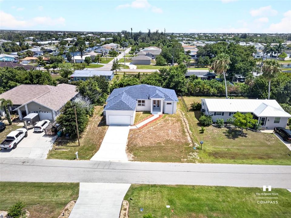 For Sale: $415,000 (4 beds, 2 baths, 1915 Square Feet)