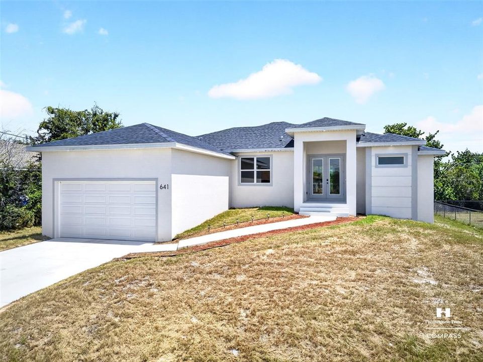For Sale: $415,000 (4 beds, 2 baths, 1915 Square Feet)