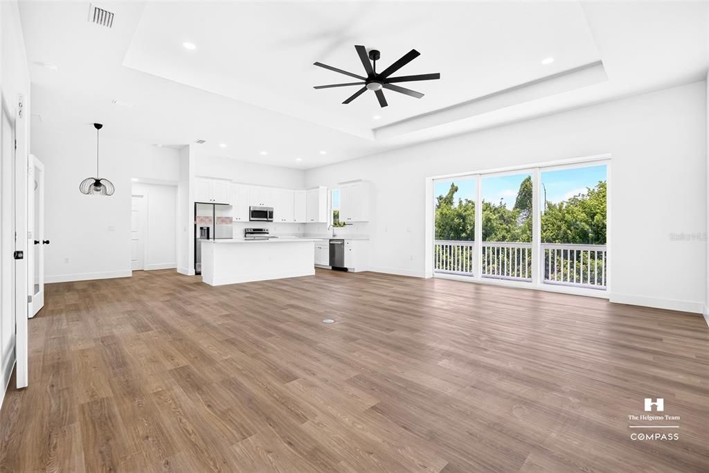 For Sale: $415,000 (4 beds, 2 baths, 1915 Square Feet)