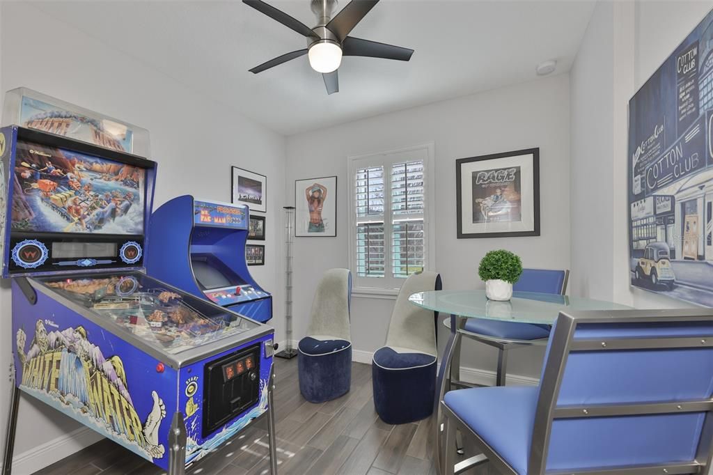 For Sale: $599,000 (4 beds, 4 baths, 2641 Square Feet)