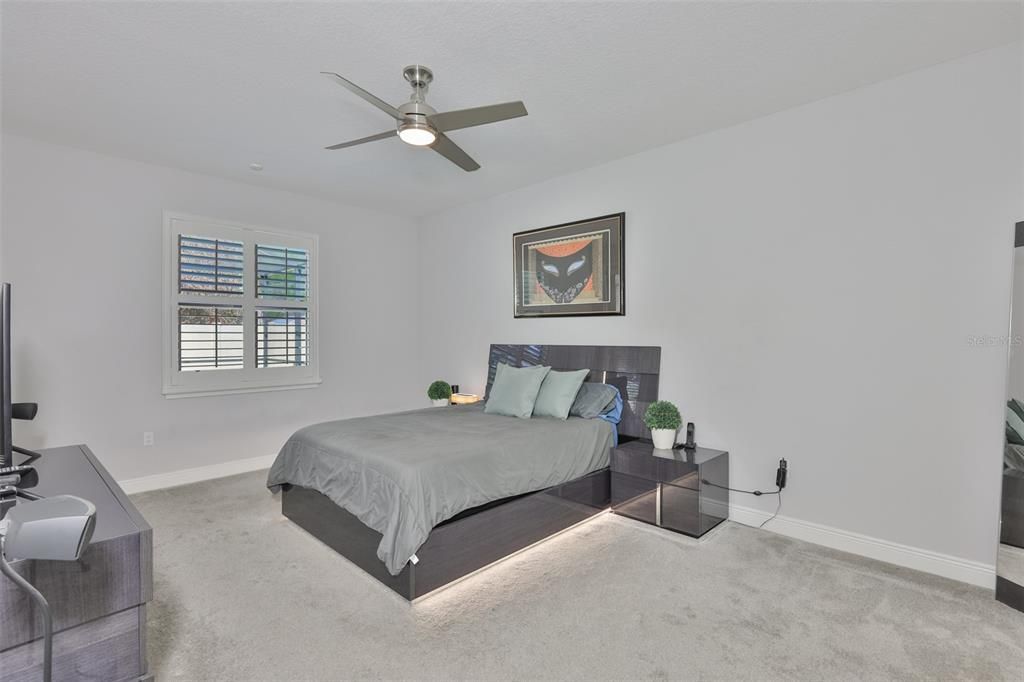 For Sale: $599,000 (4 beds, 4 baths, 2641 Square Feet)