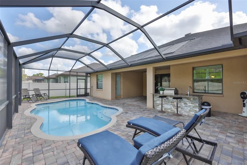 For Sale: $599,000 (4 beds, 4 baths, 2641 Square Feet)