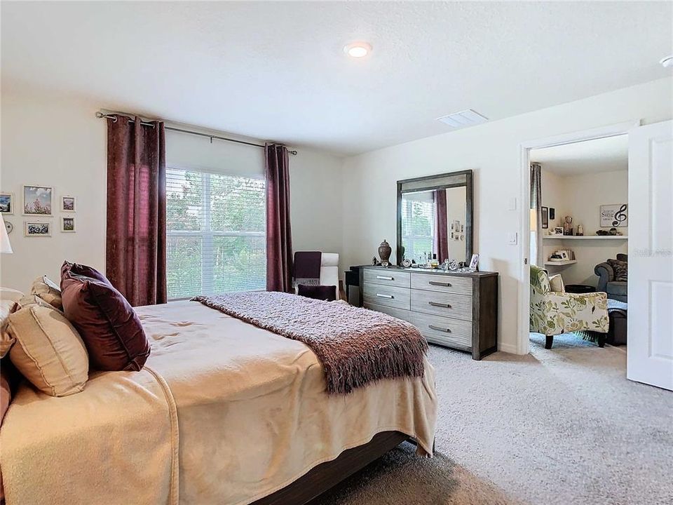 For Sale: $338,000 (3 beds, 2 baths, 1516 Square Feet)