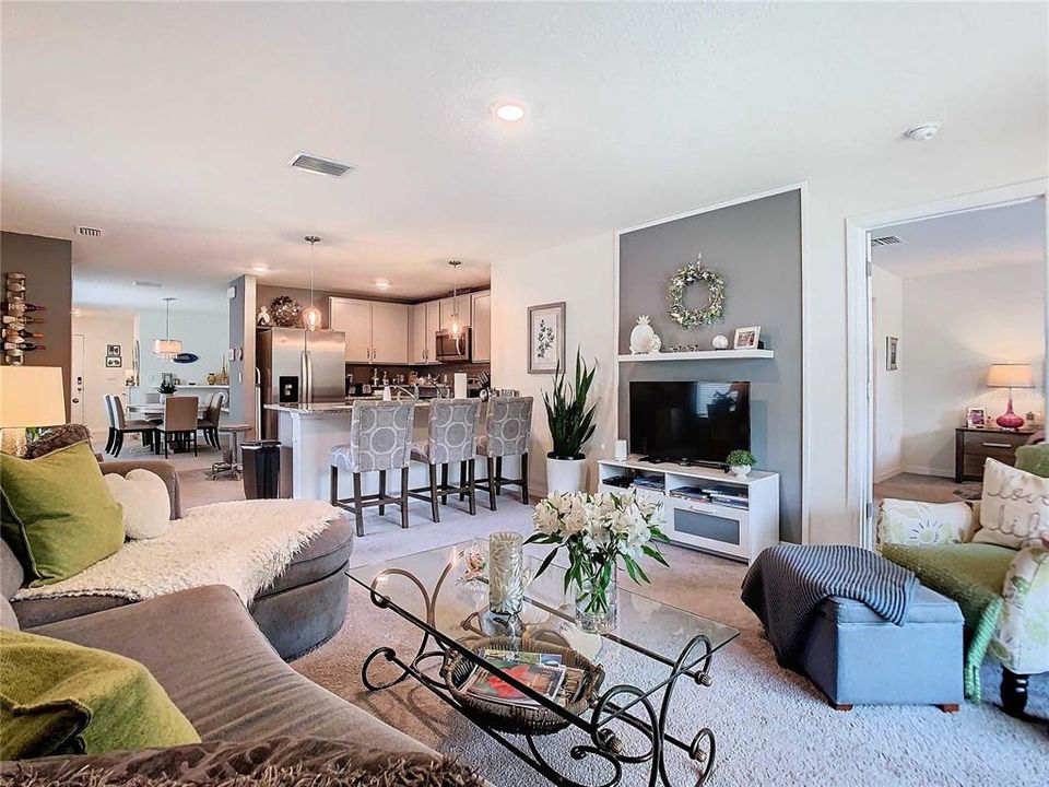 For Sale: $338,000 (3 beds, 2 baths, 1516 Square Feet)