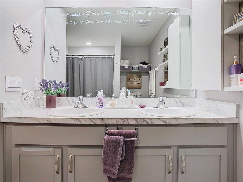 For Sale: $338,000 (3 beds, 2 baths, 1516 Square Feet)