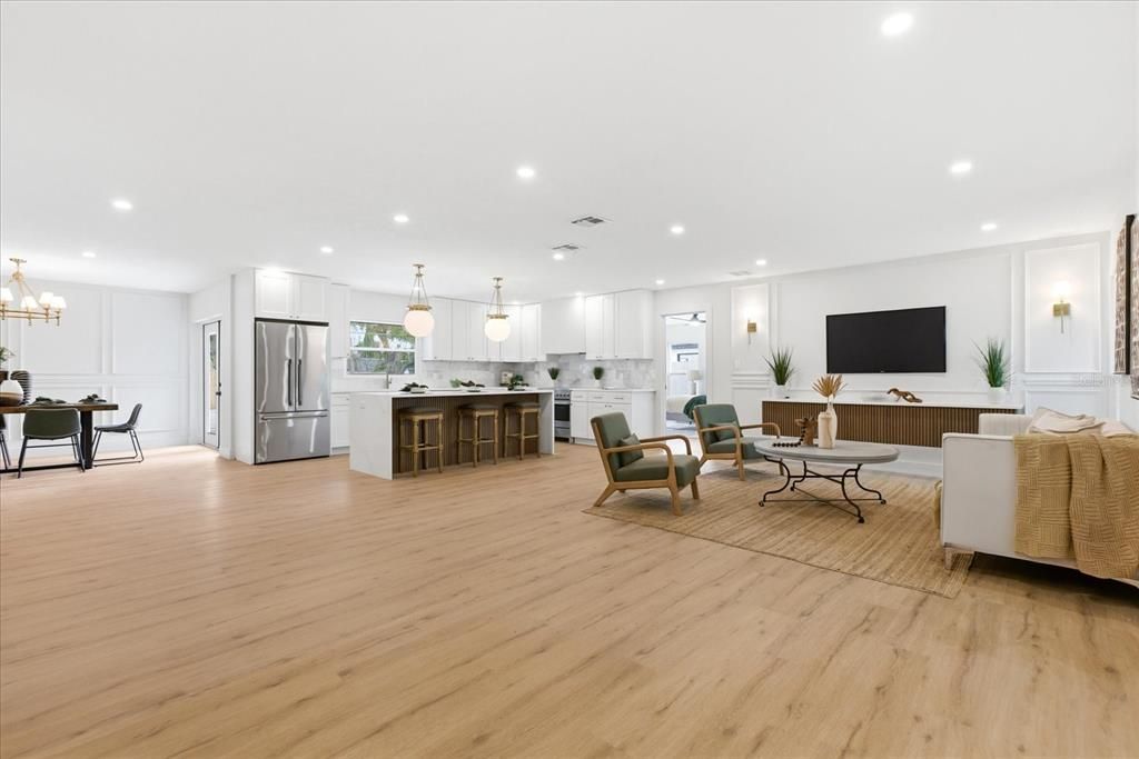 Activo con contrato: $745,000 (5 camas, 3 baños, 2330 Pies cuadrados)