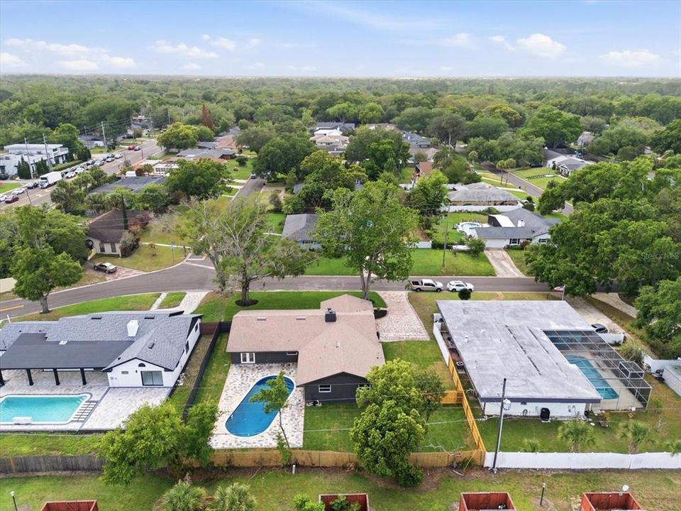 Activo con contrato: $745,000 (5 camas, 3 baños, 2330 Pies cuadrados)