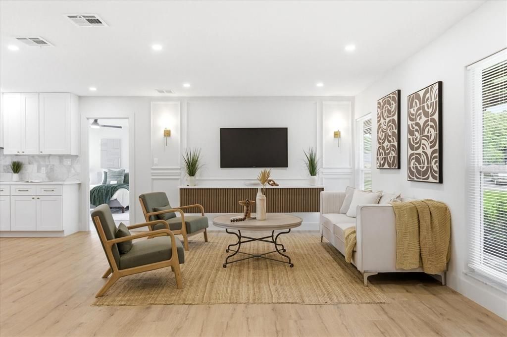 Activo con contrato: $745,000 (5 camas, 3 baños, 2330 Pies cuadrados)