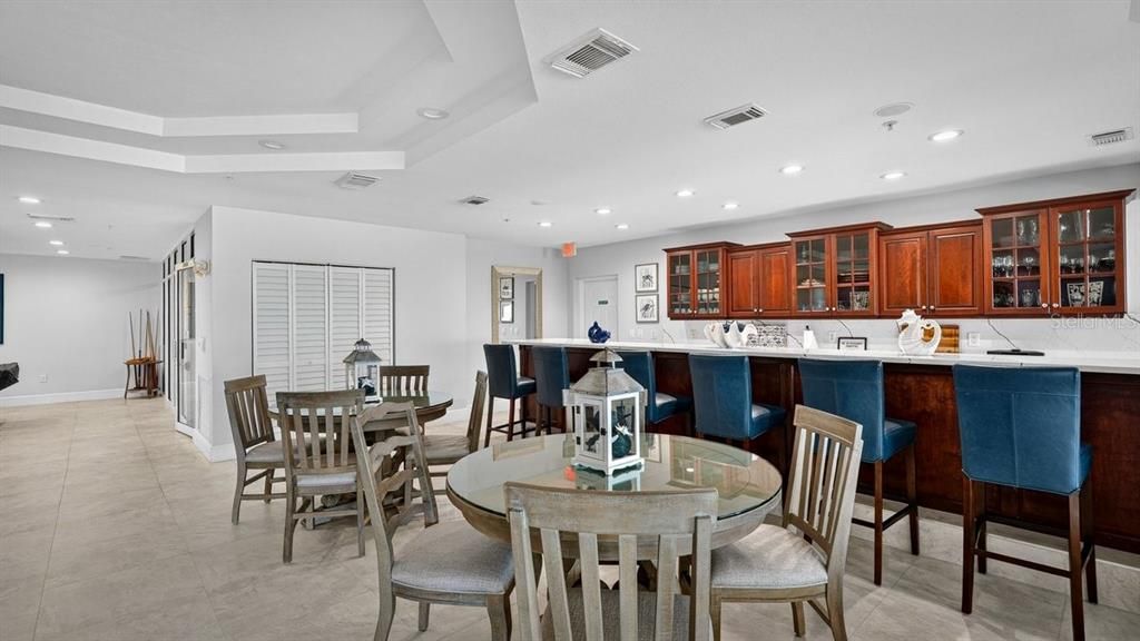For Sale: $720,000 (3 beds, 3 baths, 2280 Square Feet)