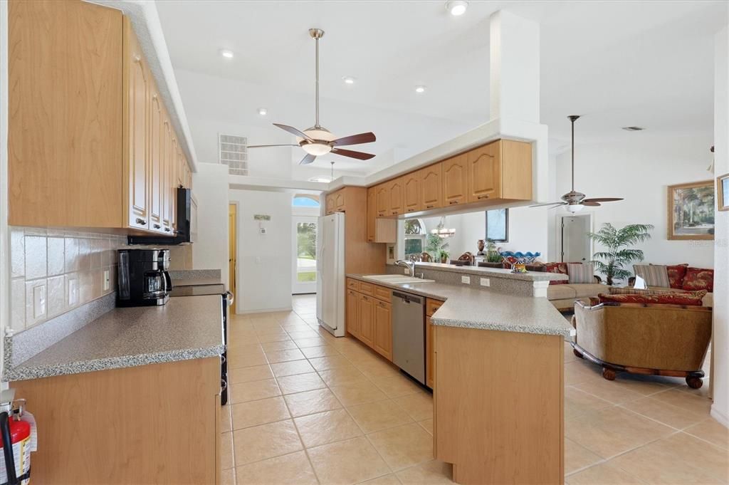 For Sale: $549,000 (3 beds, 2 baths, 2206 Square Feet)