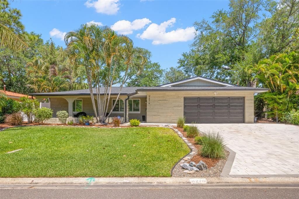 Recently Rented: $3,500 (3 beds, 2 baths, 1685 Square Feet)