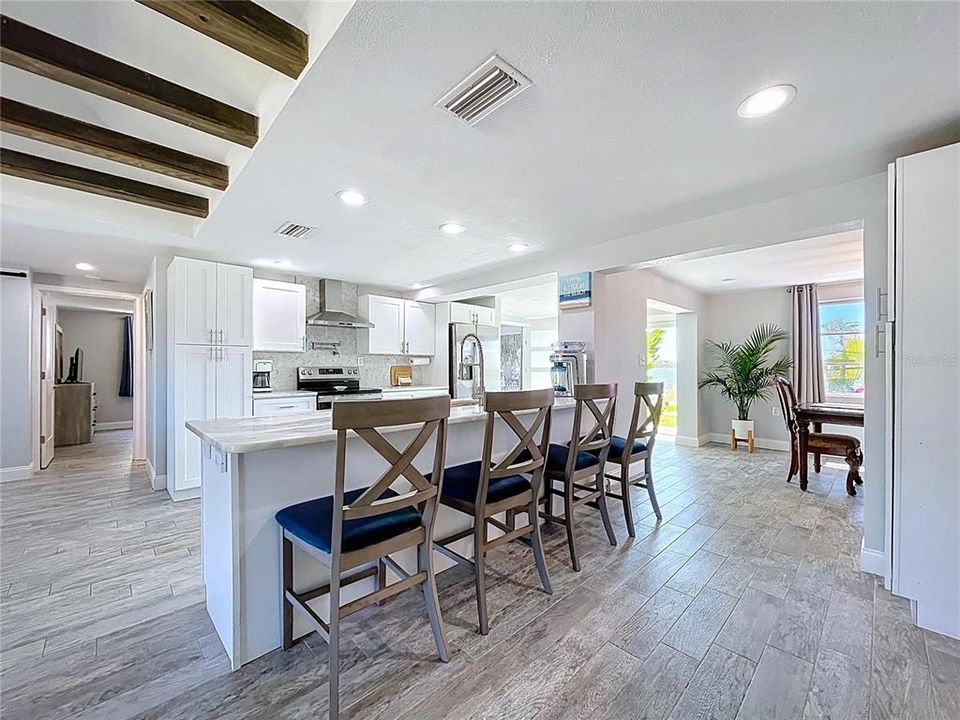 En Venta: $750,000 (3 camas, 3 baños, 2120 Pies cuadrados)