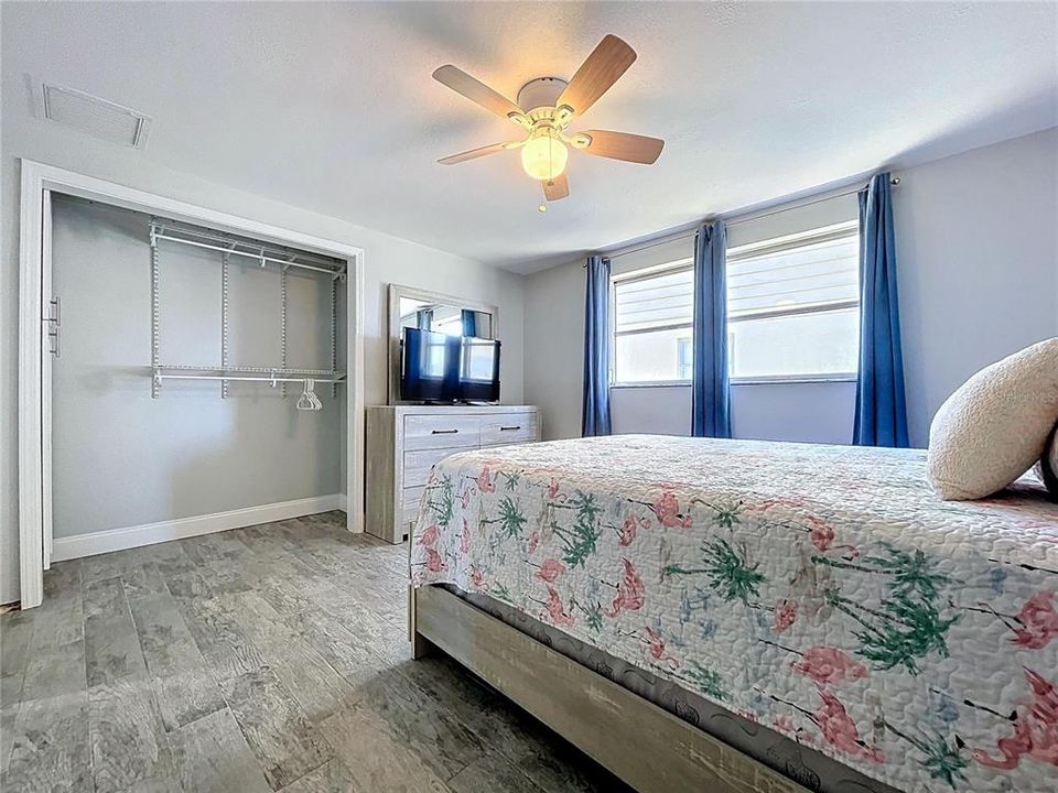 En Venta: $750,000 (3 camas, 3 baños, 2120 Pies cuadrados)